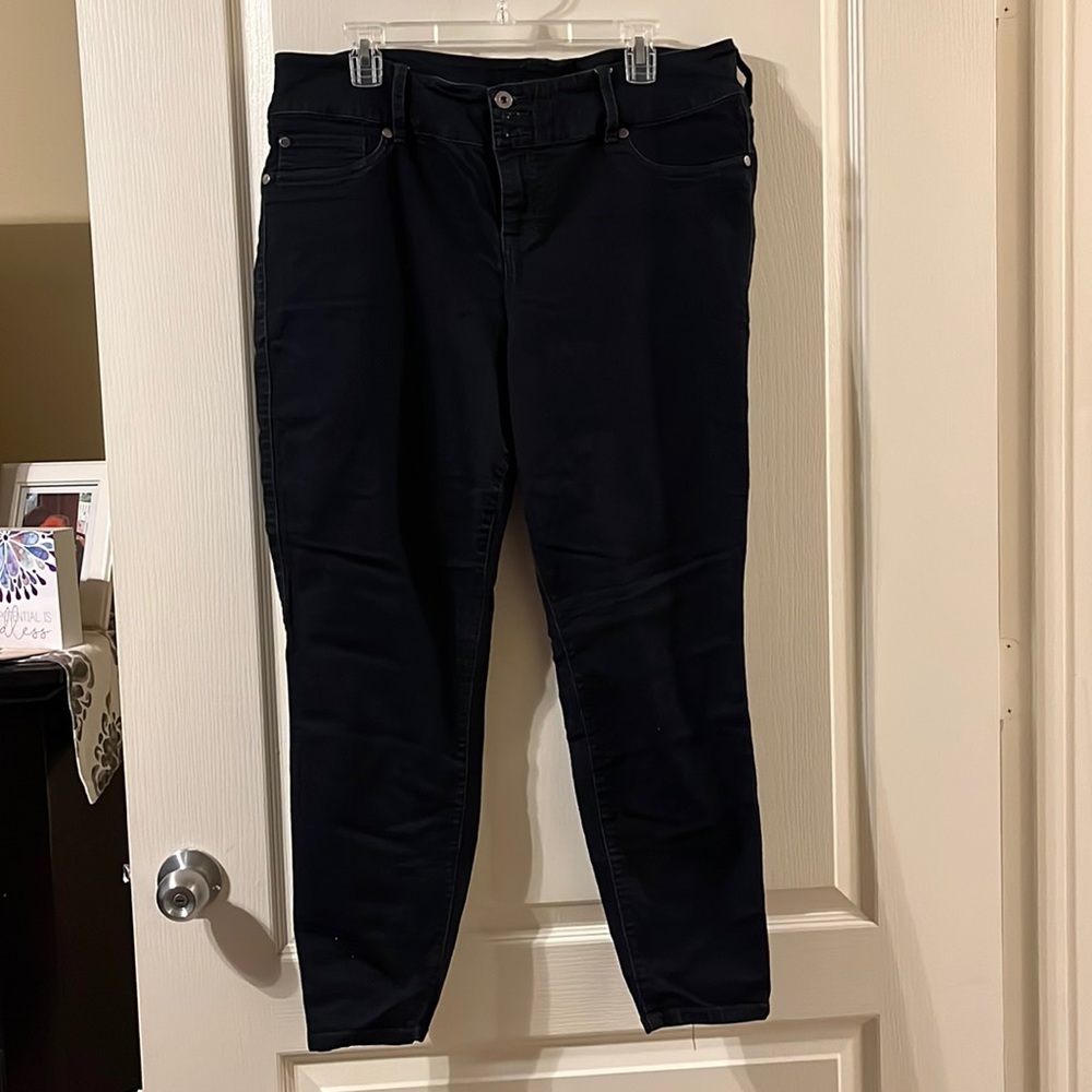 Torrid size 20R dark blue Jegging Skinny Super Soft High-Rise Jean.. like new!